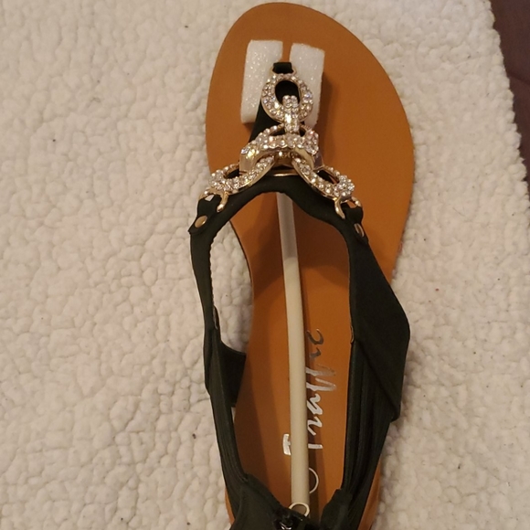 Black Sandals - Picture 5 of 8